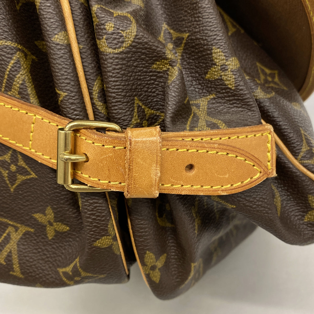 【6kd4002-h】ルイヴィトン ショルダーバッグ モノグラム ソミュール35 M42254 ブラウン【中古】レディース