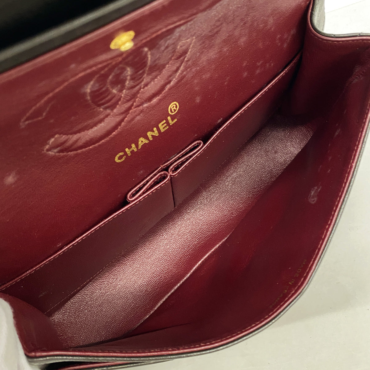 【6kd4006-h】シャネル ショルダーバッグ マトラッセ Wフラップ Wチェーン ラムスキン ブラック ゴールド金具【中古】レディース