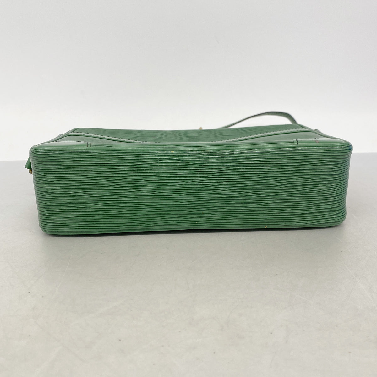 【6kd4055】ルイヴィトン ショルダーバッグ エピ トロカデロ27 M52304 ボルネオグリーン【中古】レディース