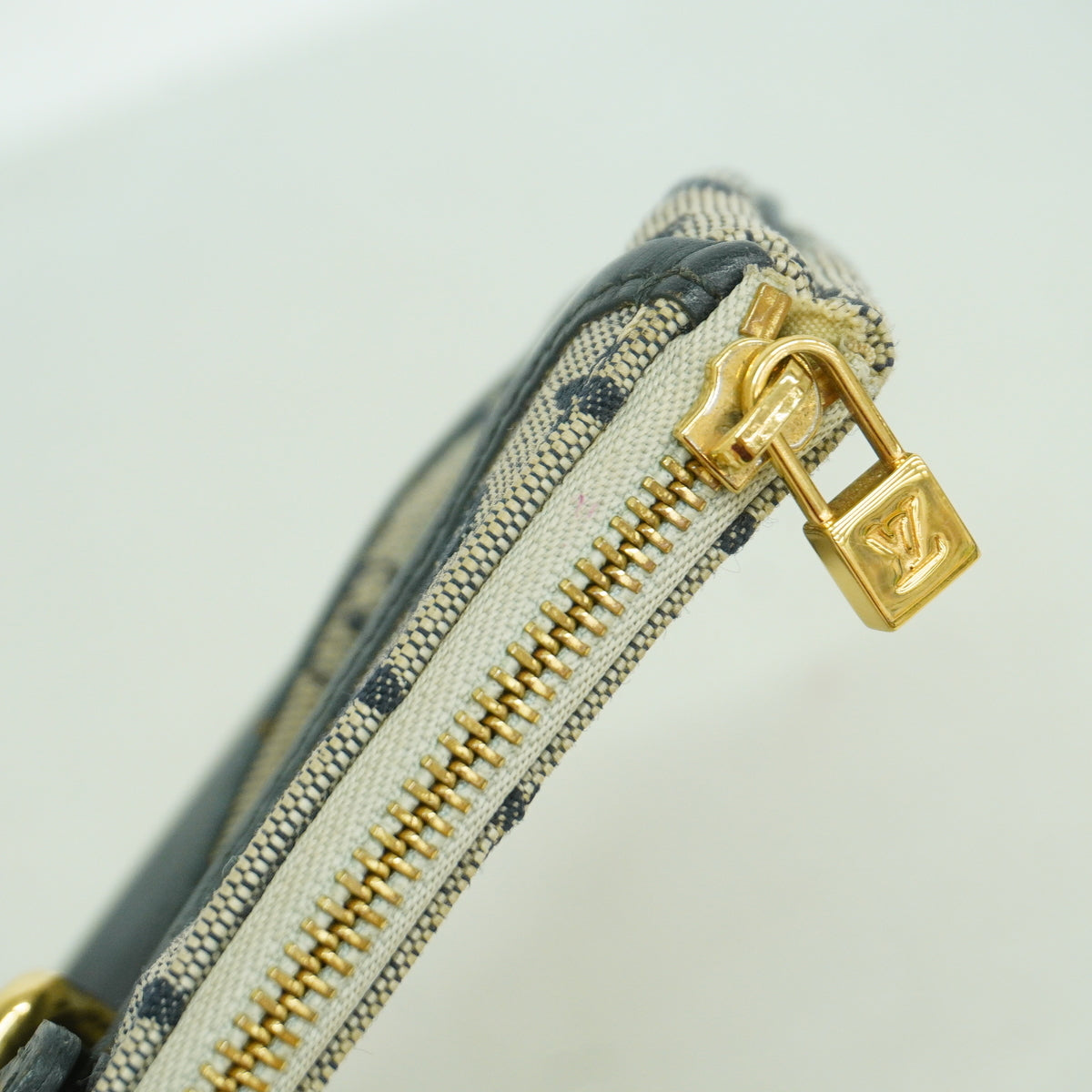 【6kd4066】ルイヴィトン ポーチ モノグラム・ミニ アンソフィ M92695 ブルー【中古】レディース