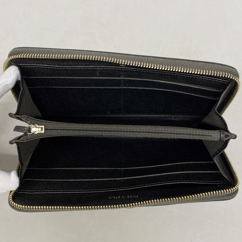 【6kd4231】シャネル 長財布 シェブロン キャビアスキン ブラック ゴールド金具【中古】レディース