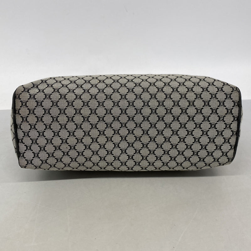 【6kd4261】セリーヌ ハンドバッグ トリオンフ キャンバス ブラック シルバー金具【中古】レディース