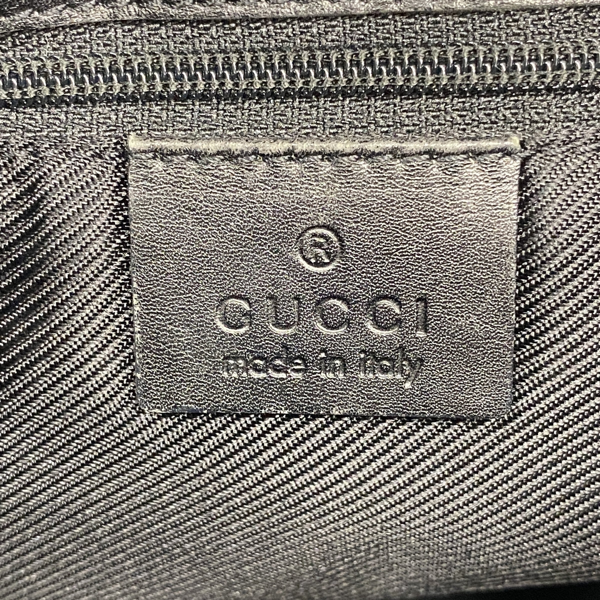 【6kd4269】グッチ ショルダーバッグ GGキャンバス 001 4057 キャンバス ブラック シルバー金具【中古】レディース