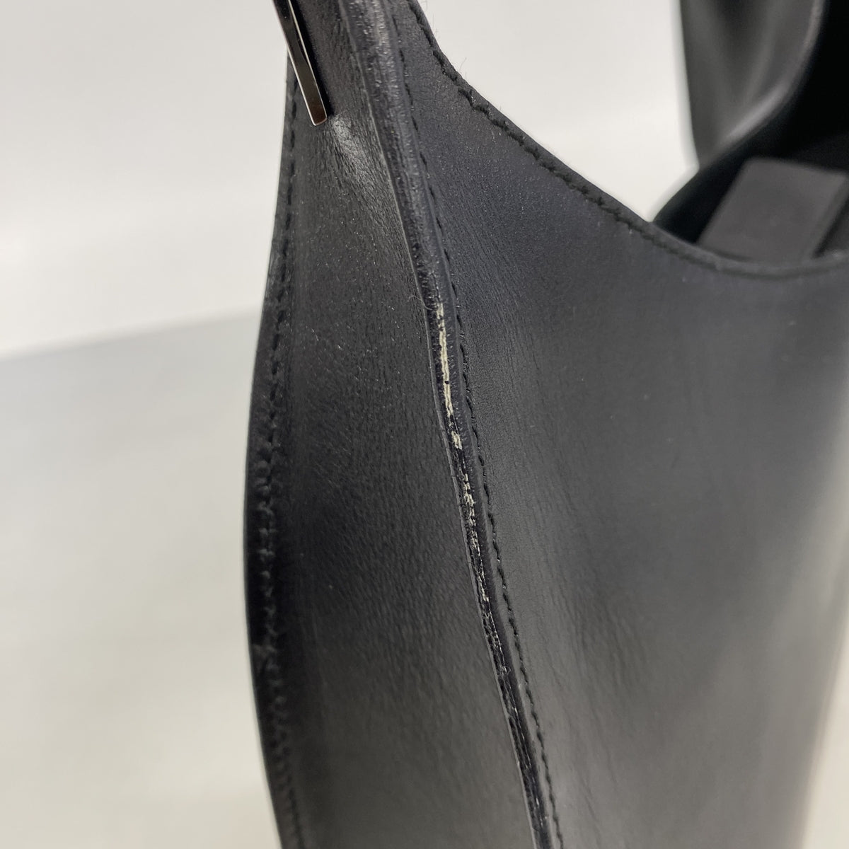 【6kd4290】グッチ ショルダーバッグ 001 3767 レザー ブラック シルバー金具【中古】レディース