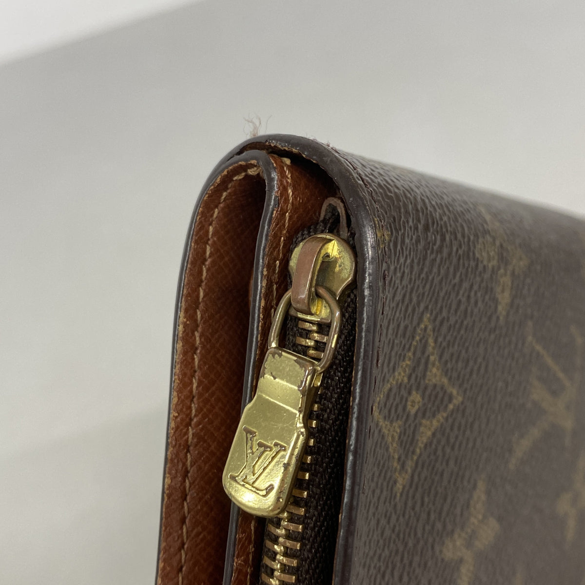 【6kd4332】ルイヴィトン 財布 モノグラム コンパクトジップ M61667 ブラウン【中古】レディース