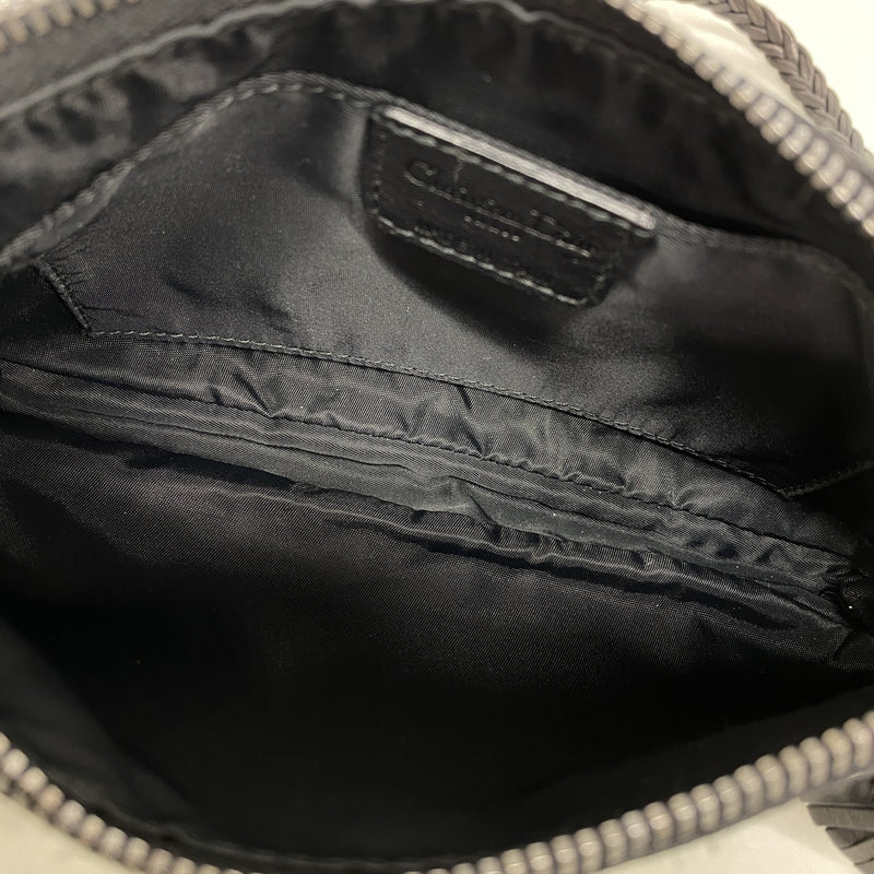 【6kd4337】クリスチャンディオール ショルダーバッグ トロッター ナイロン ブラック シルバー金具【中古】レディース