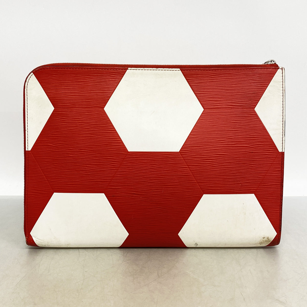 【6kd4351】ルイヴィトン クラッチバッグ エピ FIFAワールドカップ2018 ポシェットジュールGM M63232 ホワイト ルージュ【中古】メンズ