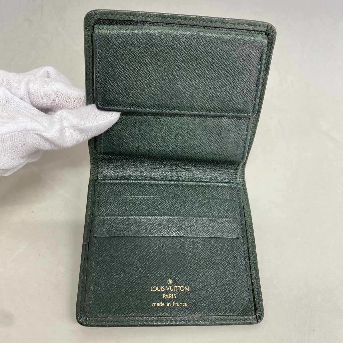 【6kd4356】ルイヴィトン 財布 タイガ ポルトビエ3カルトクレディ M30454 エピセア【中古】メンズ