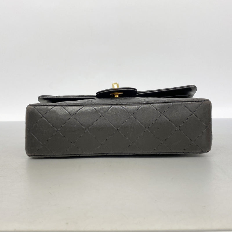 【6kd4359】シャネル ショルダーバッグ マトラッセ Wフラップ Wチェーン ラムスキン ブラック ゴールド金具【中古】レディース
