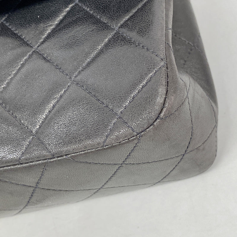 【6kd4359】シャネル ショルダーバッグ マトラッセ Wフラップ Wチェーン ラムスキン ブラック ゴールド金具【中古】レディース