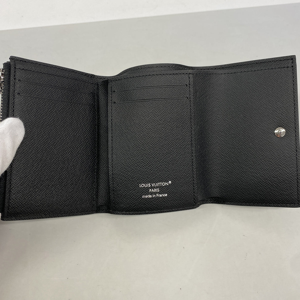 【6kd4384】ルイヴィトン 三つ折り財布 モノグラム・エクリプス ヴィクターウォレット M12598 ブラック【中古】メンズ