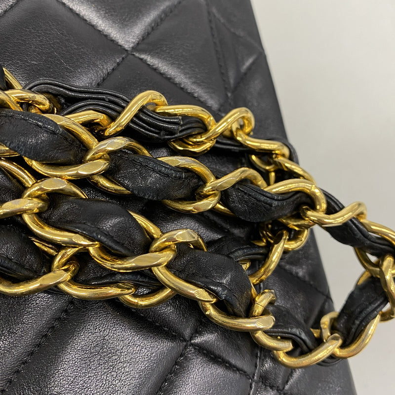 【6kd4406】シャネル ショルダーバッグ デカマトラッセ Wチェーン ラムスキン ブラック ゴールド金具【中古】レディース