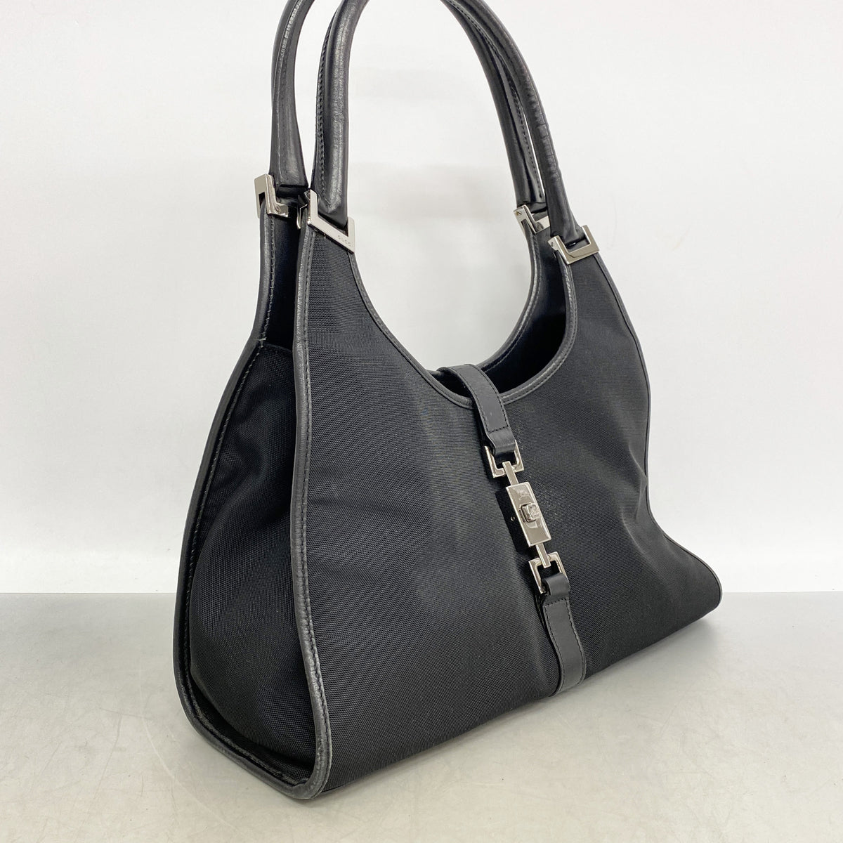 【6kd4469】グッチ ショルダーバッグ ジャッキー 002 1067 ナイロン ブラック シルバー金具【中古】レディース