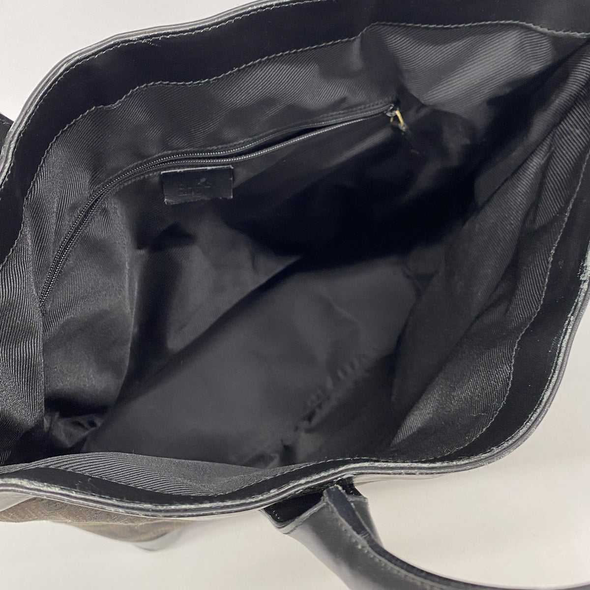 【6kd4534】グッチ トートバッグ GGキャンバス 002 1121 キャンバス ブラック ゴールド金具【中古】レディース