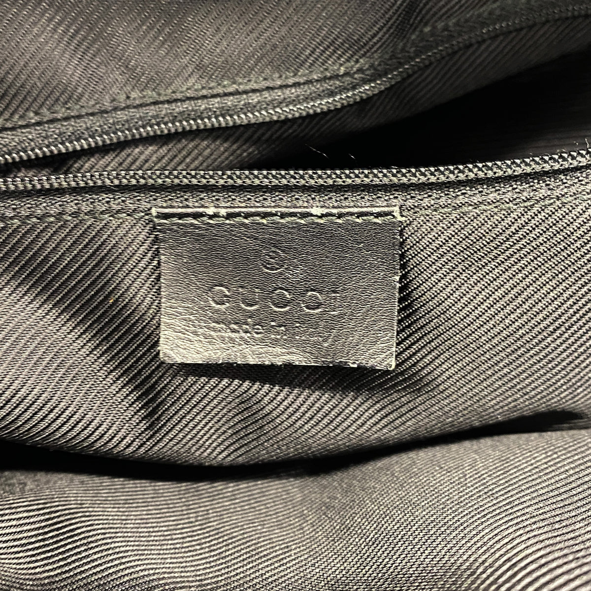 【6kd4534】グッチ トートバッグ GGキャンバス 002 1121 キャンバス ブラック ゴールド金具【中古】レディース