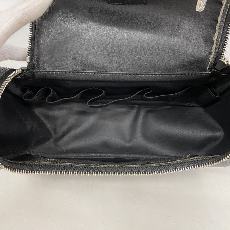 【6kd4565】ルイヴィトン ポーチ ダミエ・グラフィット トワレポーチ N47625 ブラック グレー【中古】メンズ