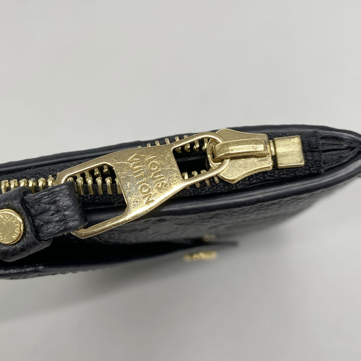 【6kd4602】ルイヴィトン コインケース モノグラム・アンプラント ポルトカルトレクトヴェルソ M69421 ノワール【中古】メンズ レディース ユニセックス