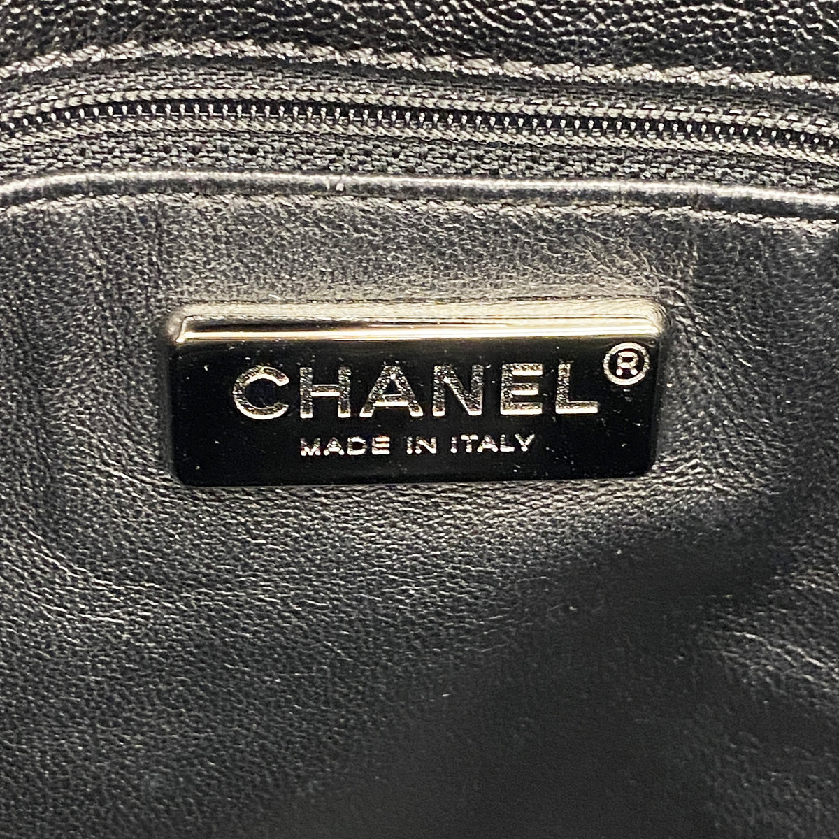 【6kd4688】シャネル トートバッグ レザー ブラック シルバー金具【中古】レディース