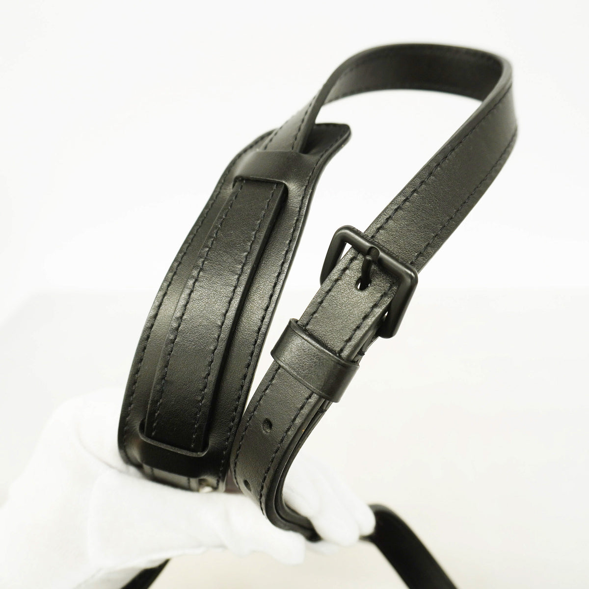 【6kd4724】ルイヴィトン ショルダーバッグ タイガ ソフトトランク M30341 ノワール/レインボー【中古】メンズ