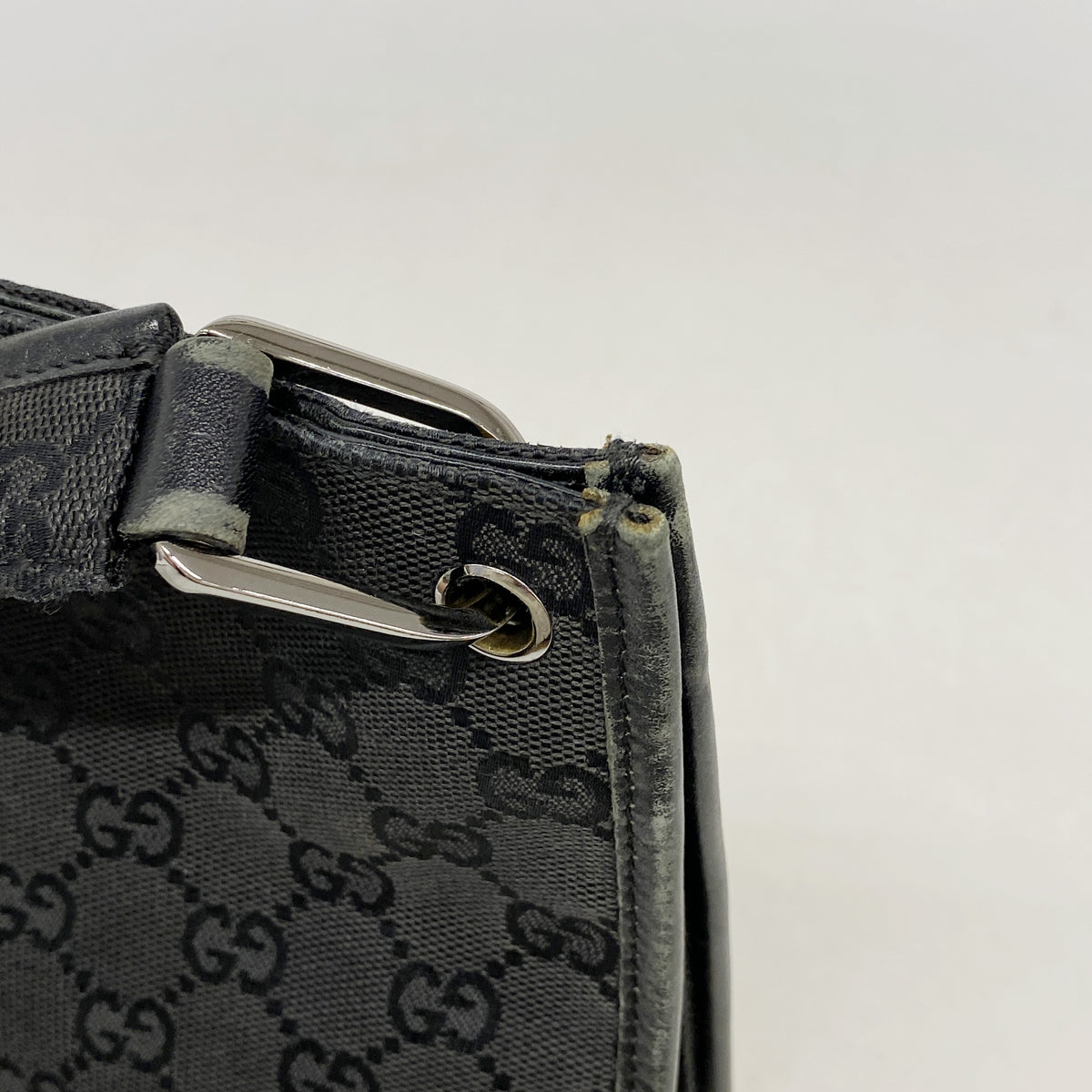 【6kd4748】グッチ ショルダーバッグ GGキャンバス 91762 キャンバス ブラック シルバー金具【中古】レディース