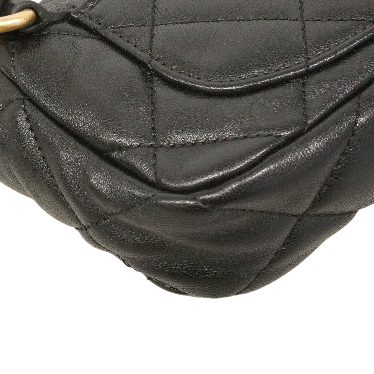 【6kd4815】シャネル ウエストバッグ シャネル19 ラムスキン ブラック ゴールド/シルバー金具【中古】レディース