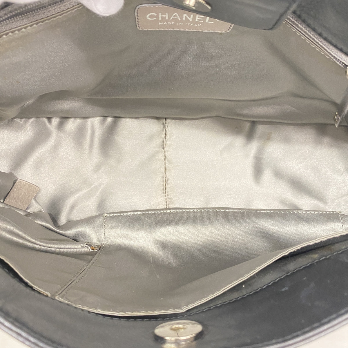 【6kd4831】シャネル ショルダーバッグ チェーンショルダー レザー ブラック シルバー金具【中古】レディース