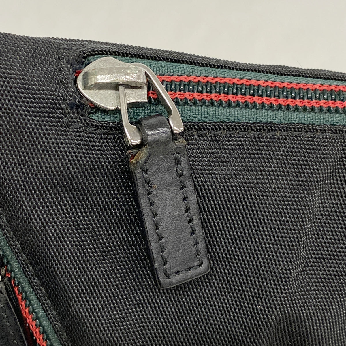 【6kd4865】グッチ ウエストバッグ シェリーライン 122350 ナイロン ブラック シルバー金具【中古】メンズ レディース ユニセックス