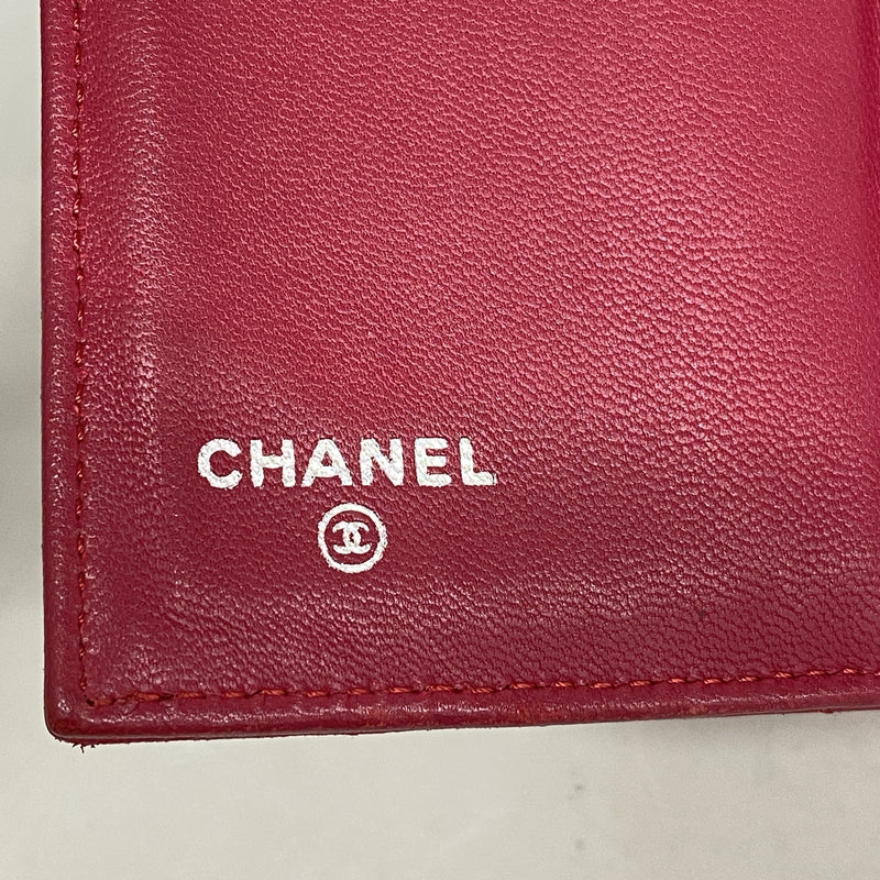 【6kd4925】シャネル 三つ折り長財布 マトラッセ ラムスキン レッド シルバー金具【中古】レディース