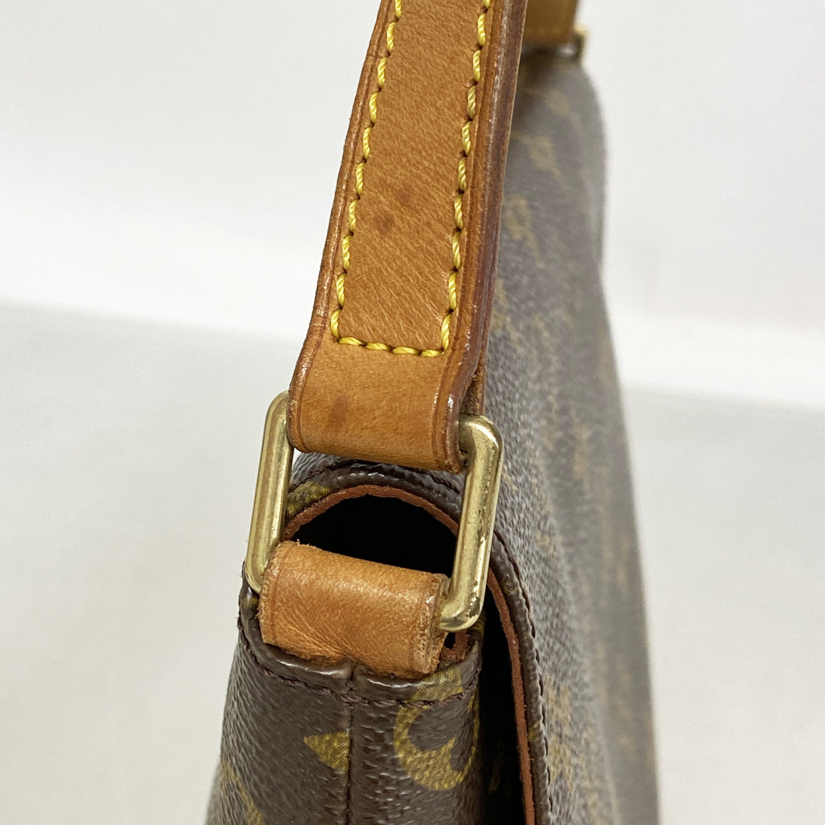 【6kd4948】ルイヴィトン ショルダーバッグ モノグラム ミュゼットタンゴショート M51257 ブラウン【中古】レディース