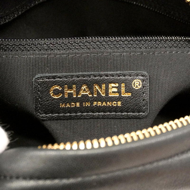【6kd4980】シャネル ショルダーバッグ ダイアナ フリンジ付きチェーンショルダー ラムスキン ブラック シャンパンゴールド金具【中古】レディース