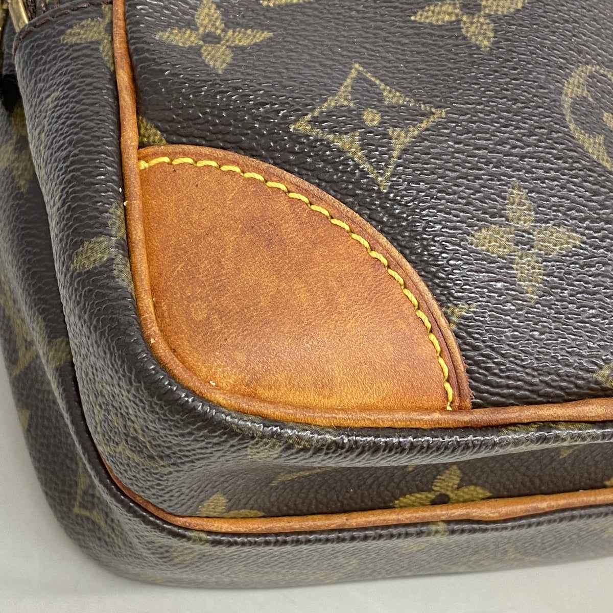 【6kd5008】ルイヴィトン ショルダーバッグ モノグラム アマゾン M45236 ブラウン【中古】レディース