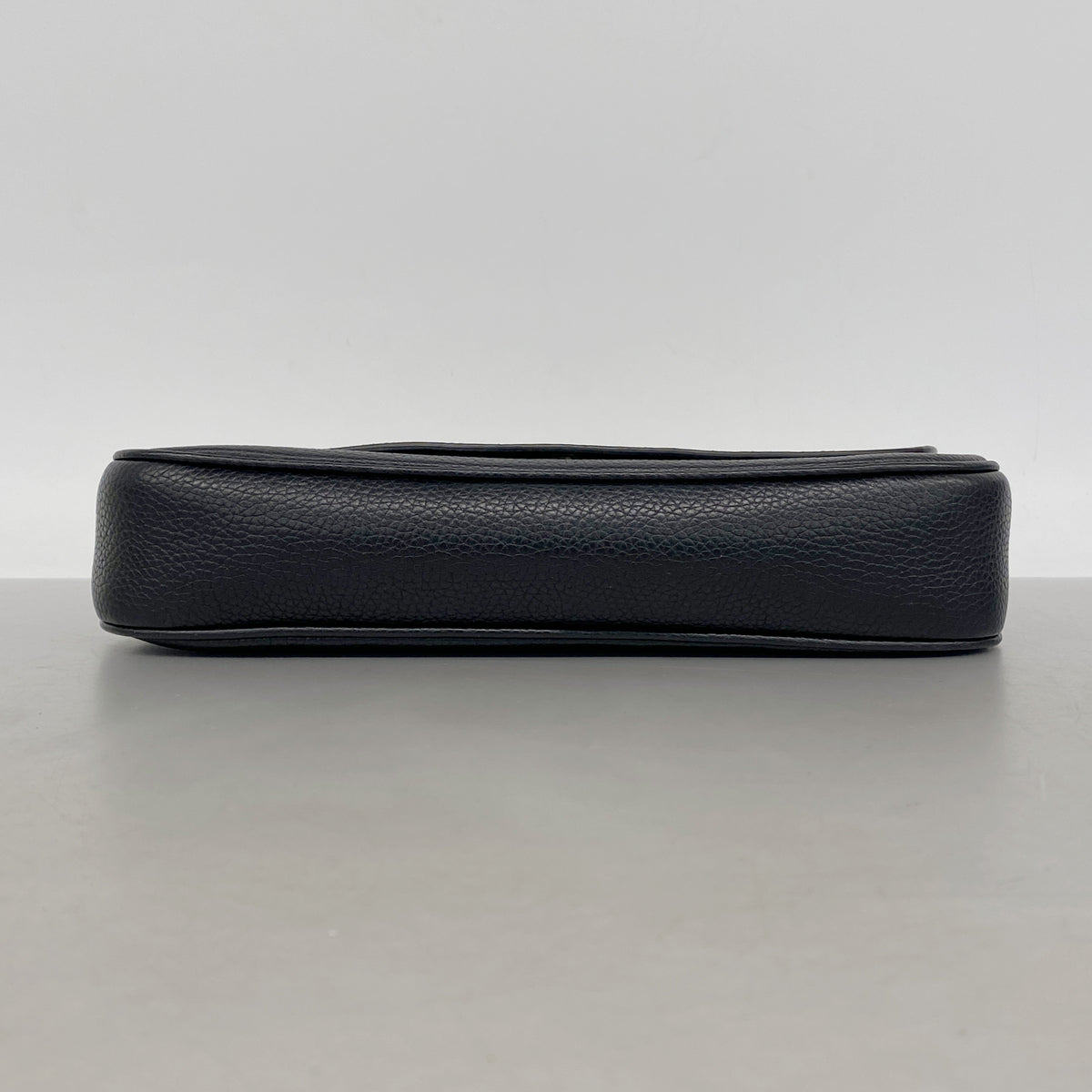 【6ke5115】グッチ ショルダーバッグ ソーホー 536224 レザー ブラック ゴールド金具【中古】レディース