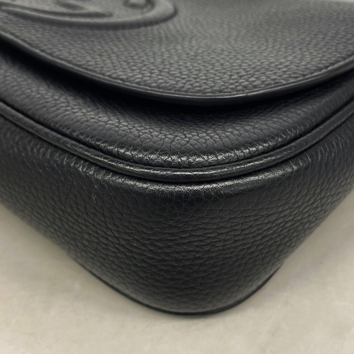【6ke5115】グッチ ショルダーバッグ ソーホー 536224 レザー ブラック ゴールド金具【中古】レディース