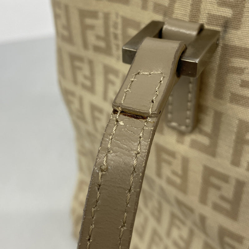 【6ke5157】フェンディ トートバッグ ズッキーノ ナイロンキャンバス ベージュ シルバー金具【中古】レディース