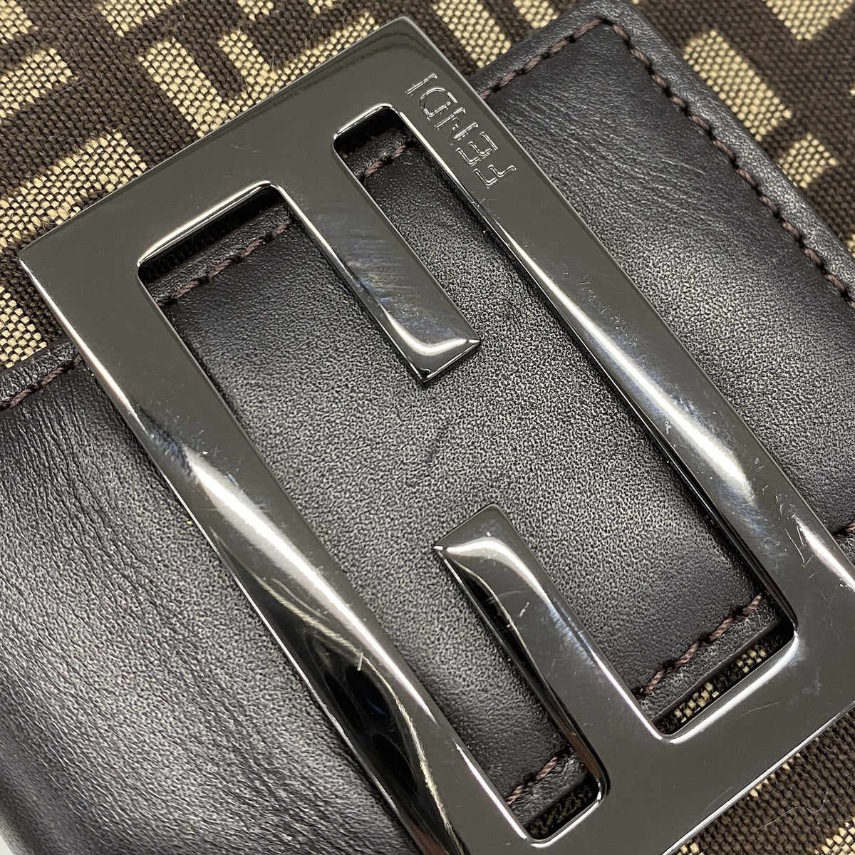 【6ke5158】フェンディ 財布 ズッキーノ ナイロンキャンバス ブラウン シルバー金具【中古】レディース
