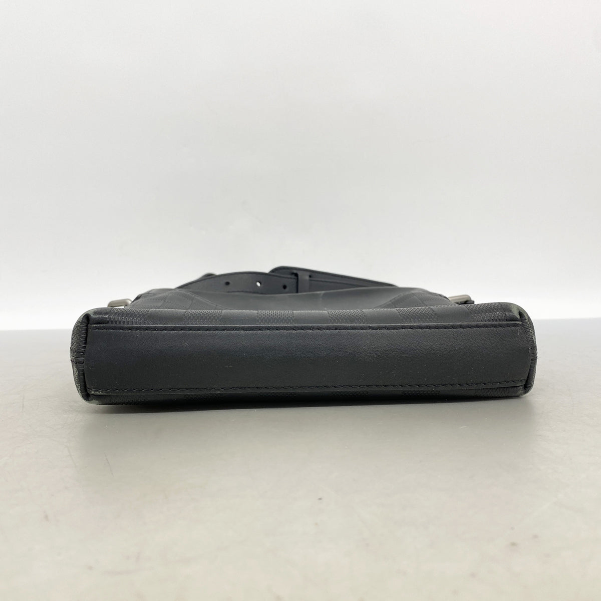 【6ke5173】ルイヴィトン ショルダーバッグ ダミエ・アンフィニ ポシェットディストリクト N23355 オニキス【中古】メンズ