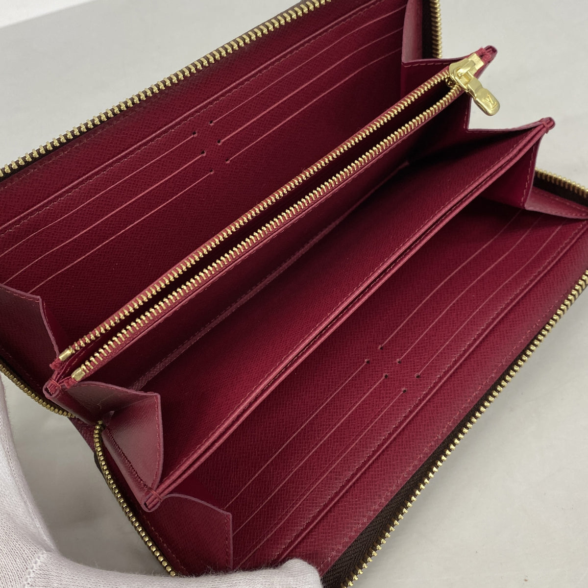 【6ke5243】ルイヴィトン 長財布 モノグラム ジッピーウォレット M41895 フューシャ【中古】レディース