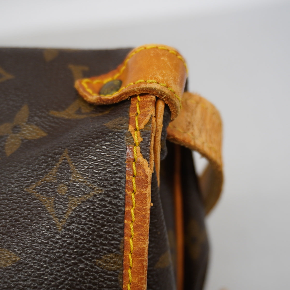【6ke5291】ルイヴィトン ショルダーバッグ モノグラム ソミュール30 M42256 ブラウン【中古】レディース