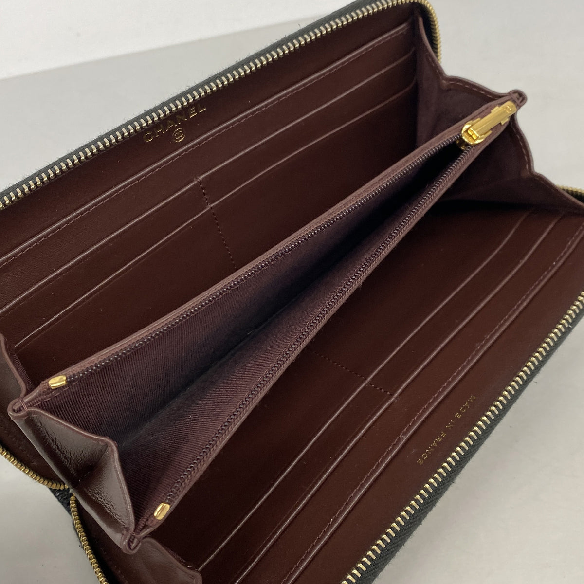 【6ke5307】シャネル 長財布 マトラッセ キャビアスキン ブラック ゴールド金具【中古】レディース