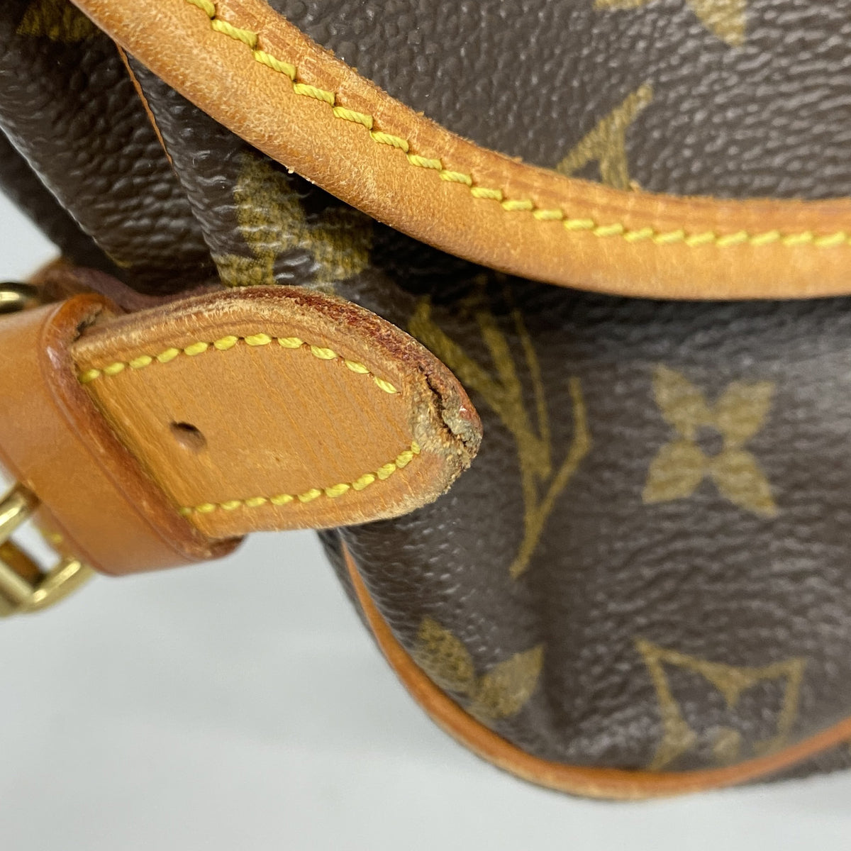 【6ke5331】ルイヴィトン ショルダーバッグ モノグラム ソミュール30 M42256 ブラウン【中古】レディース