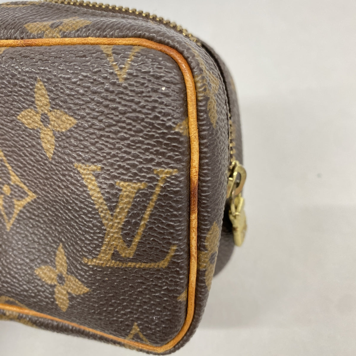 【6ke5334】ルイヴィトン ポーチ モノグラム トゥルースワピティ M58030 ブラウン【中古】メンズ レディース ユニセックス