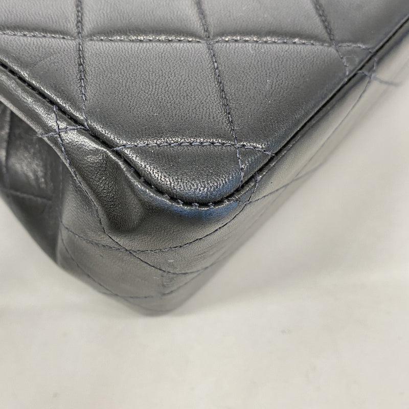 【6ke5348】シャネル ショルダーバッグ デカマトラッセ Wチェーン ラムスキン ブラック ゴールド金具【中古】レディース