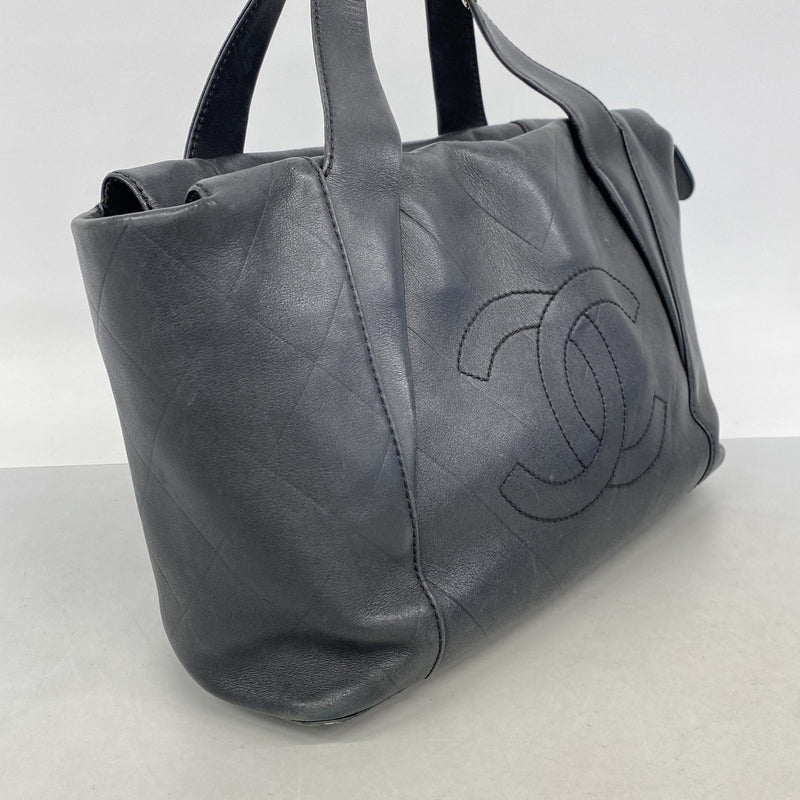 【6ke5349】シャネル トートバッグ シェブロン ラムスキン ブラック シルバー金具【中古】レディース