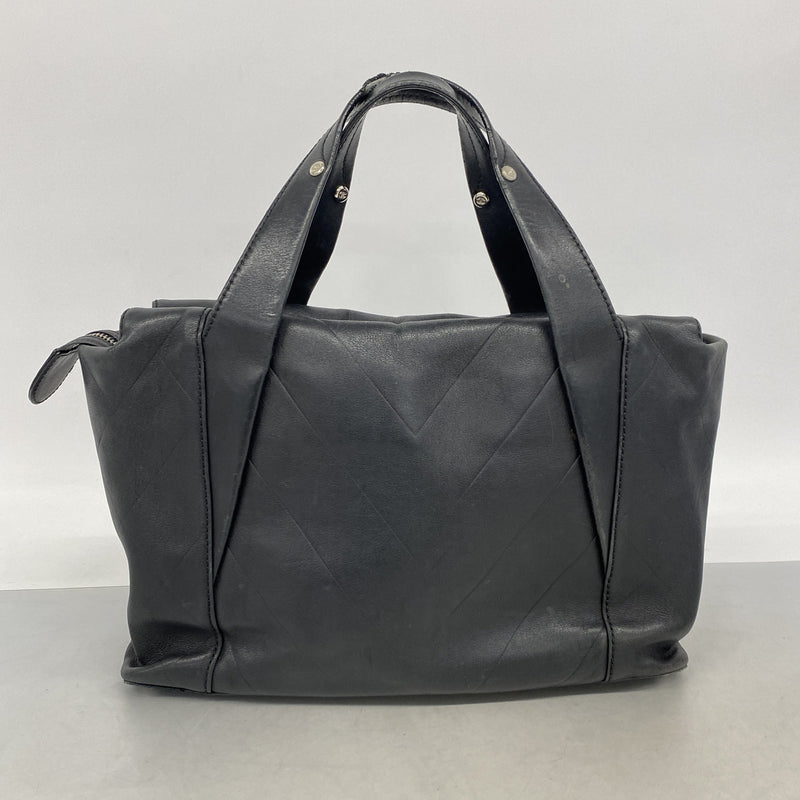 【6ke5349】シャネル トートバッグ シェブロン ラムスキン ブラック シルバー金具【中古】レディース
