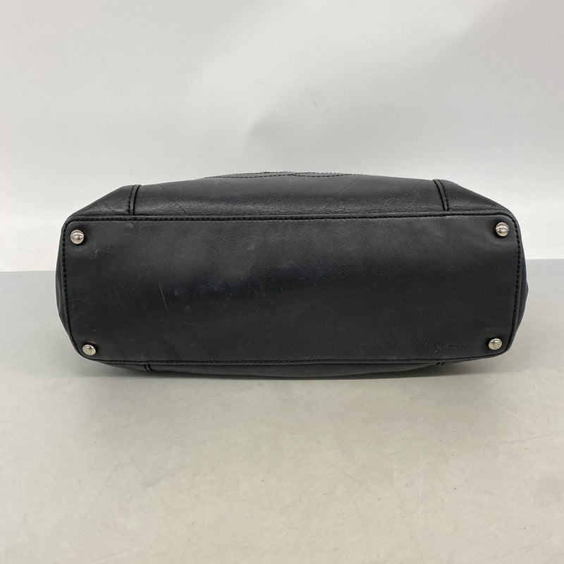 【6ke5349】シャネル トートバッグ シェブロン ラムスキン ブラック シルバー金具【中古】レディース