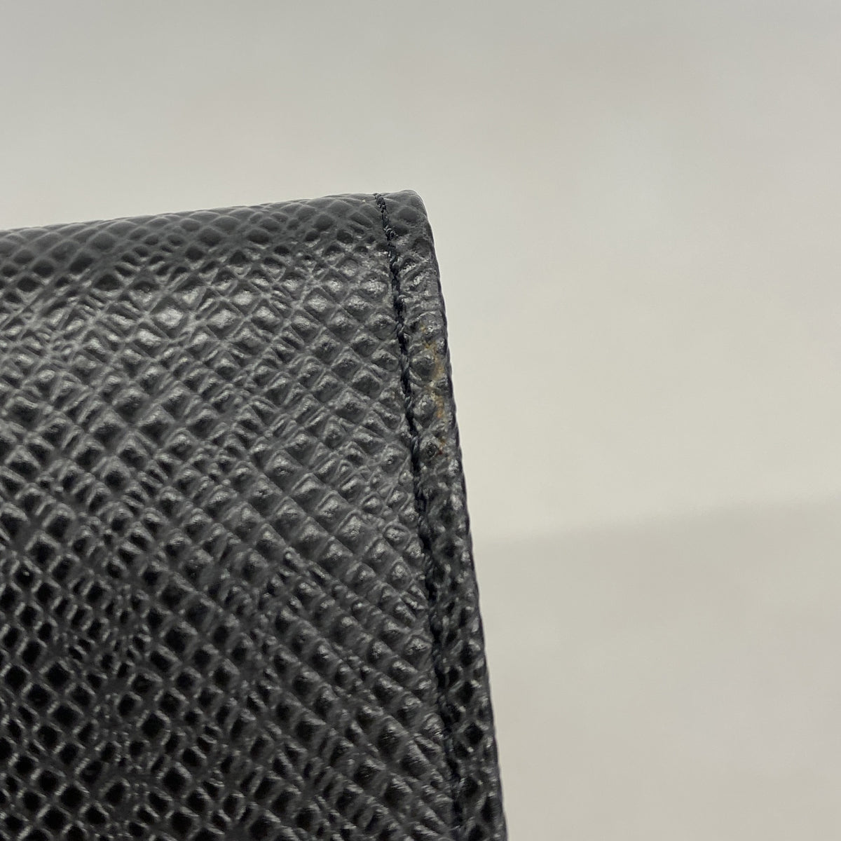 【6ke5356】ルイヴィトン パスケース タイガ ポルト2カルトヴェルティカル M30492 アルドワーズ【中古】メンズ