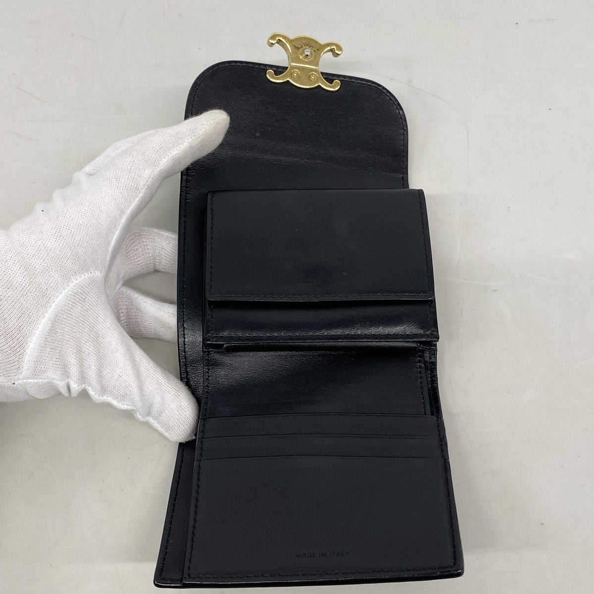 【6ke5359】セリーヌ 三つ折り財布 トリオンフ レザー ブラック ゴールド金具【中古】レディース