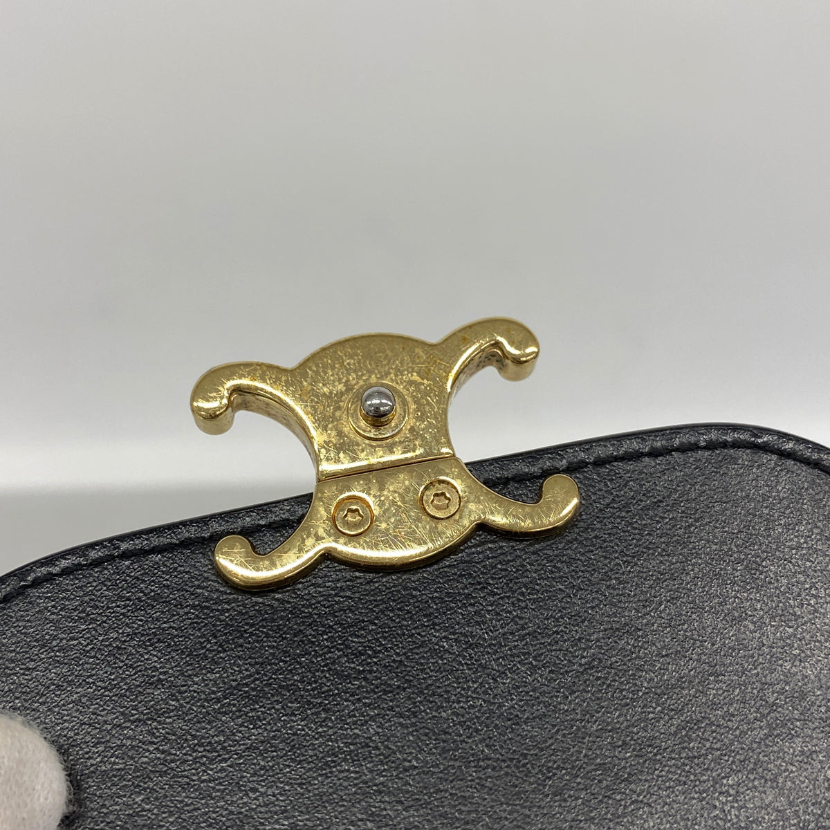 【6ke5359】セリーヌ 三つ折り財布 トリオンフ レザー ブラック ゴールド金具【中古】レディース