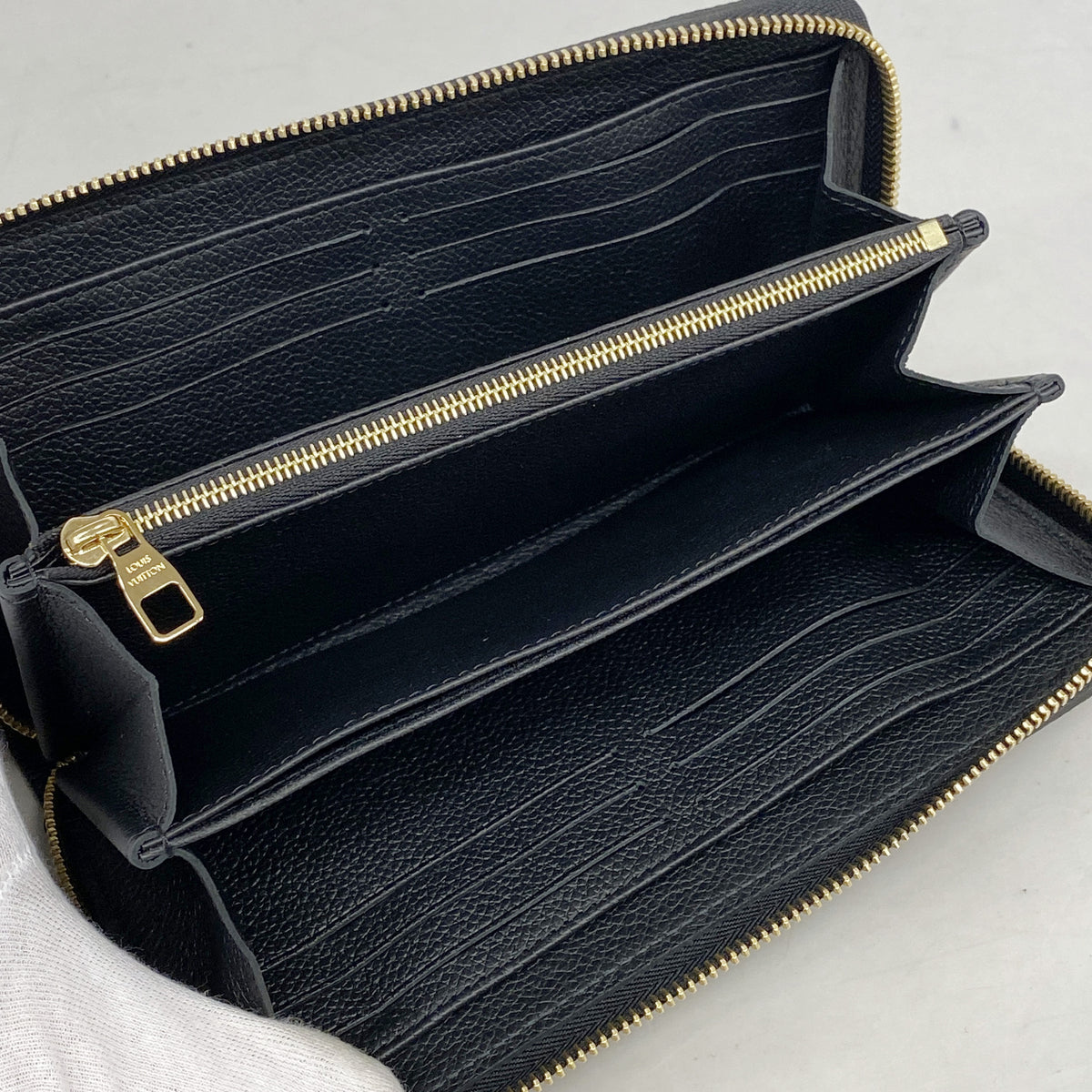 【6ke5363】ルイヴィトン 長財布 モノグラム・アンプラント バイカラー ジッピーウォレット M28794 ブラック ベージュ【中古】レディース