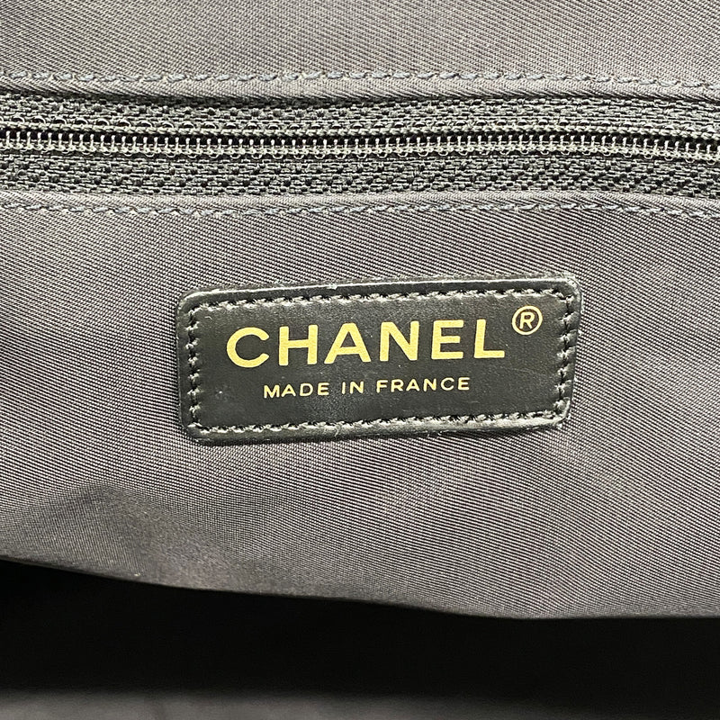 【6ke5427】シャネル トートバッグ ニュートラベル ナイロン ブラック ゴールド金具【中古】レディース